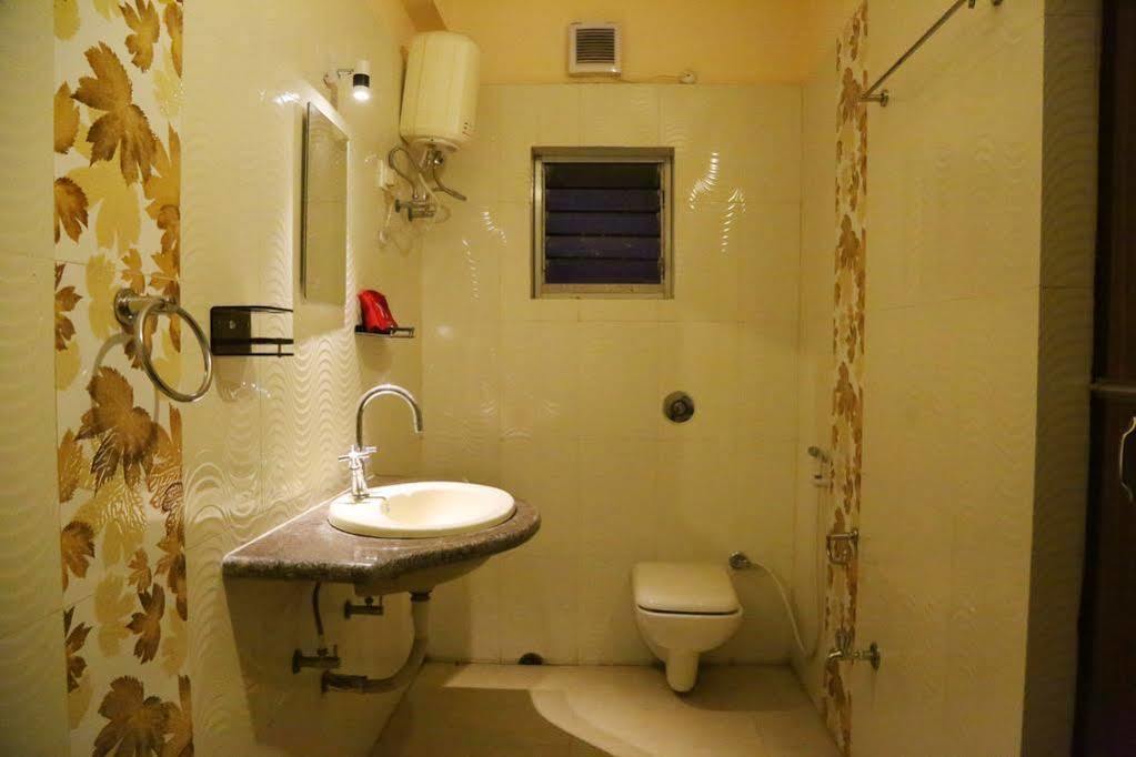 Oyo 460 Hotel Ivory Residency Kalkuta Zewnętrze zdjęcie